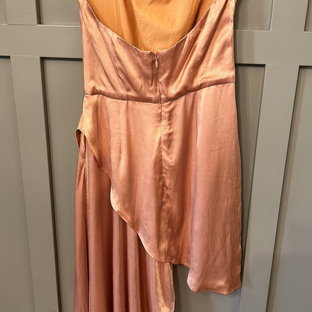 Elliatt Gold Halter Tiered Asymmetric Midi Cocktail Dress Satin Size Small New - Picture 12 of 14